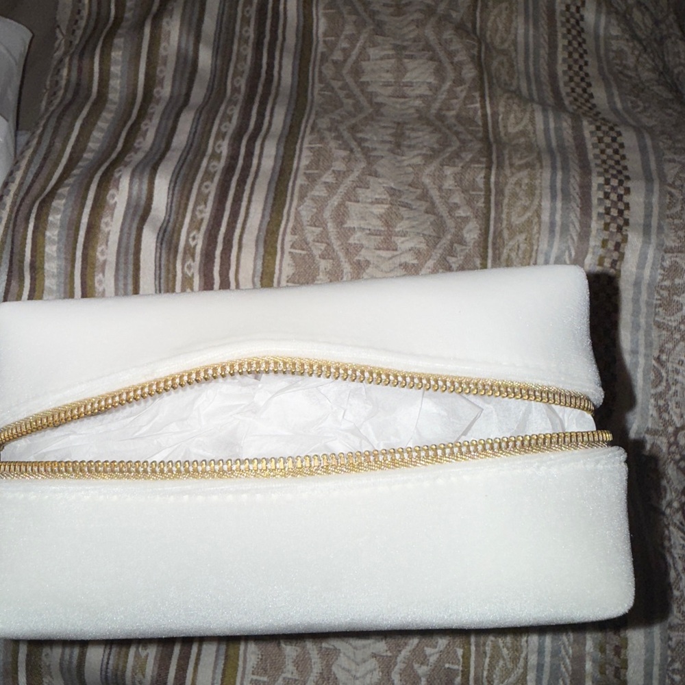 Dior Makeup Pouch NEW with box - Picture 9 of 10